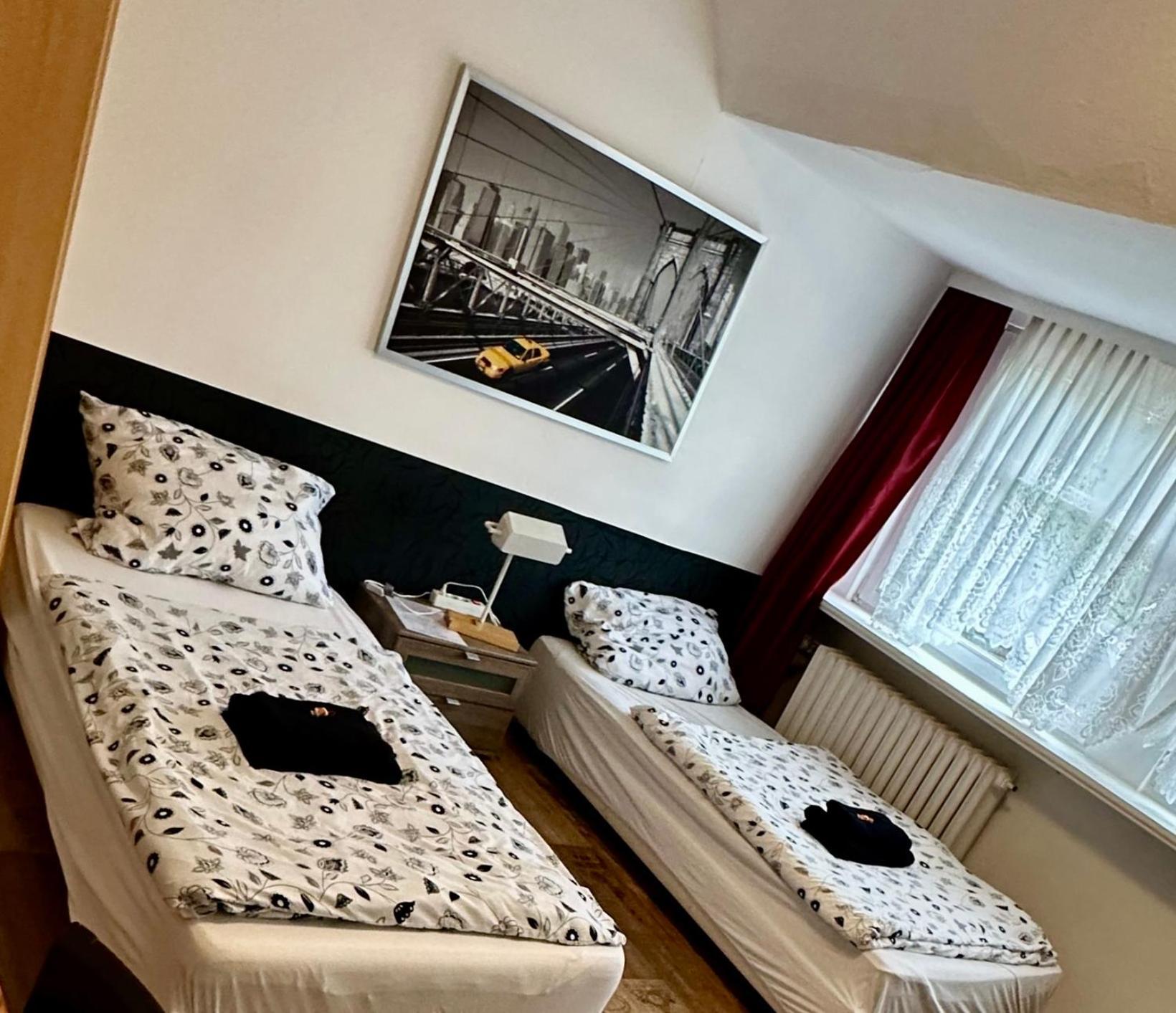 Pension Zum Burggrafen Delmenhorst Buitenkant foto