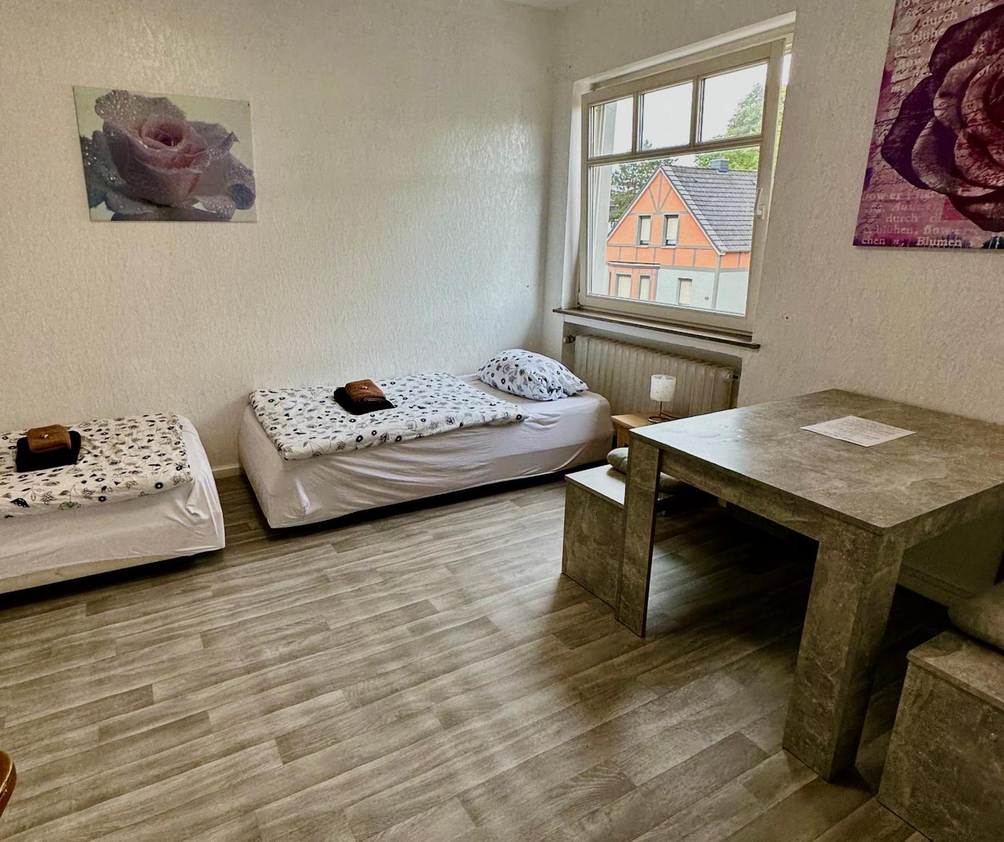 Pension Zum Burggrafen Delmenhorst Buitenkant foto