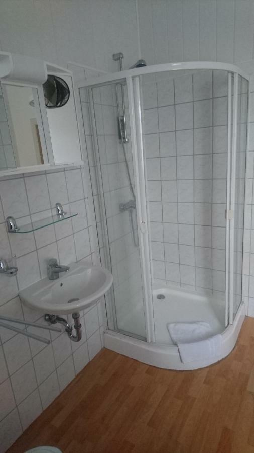 Pension Zum Burggrafen Delmenhorst Buitenkant foto